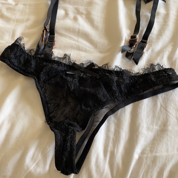 Honey Birdette and KissKill lingerie set - Picture 6 of 6